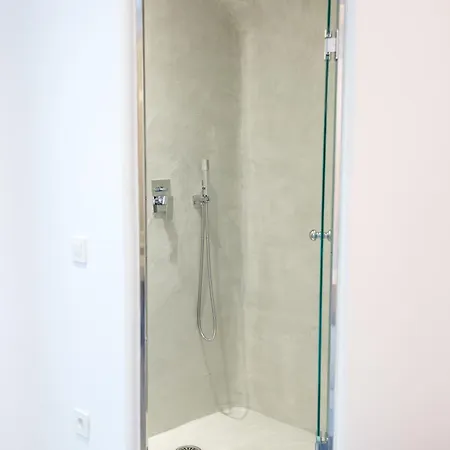 Dreaming View Imerovigli (Santorini)